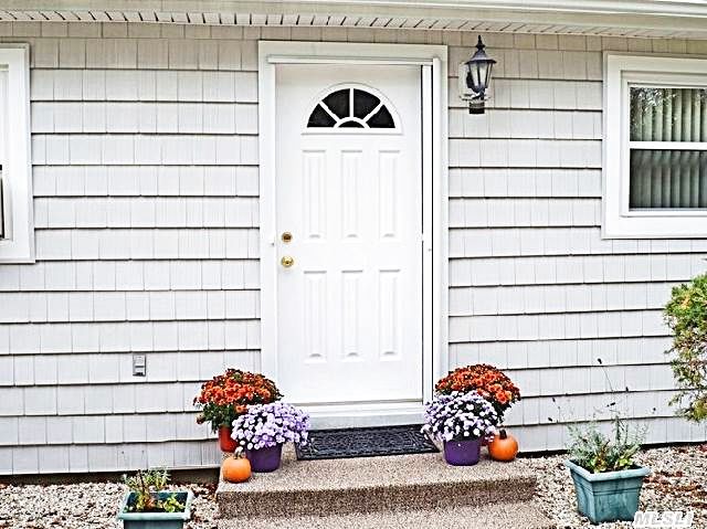 1865 Little Peconic B Ln