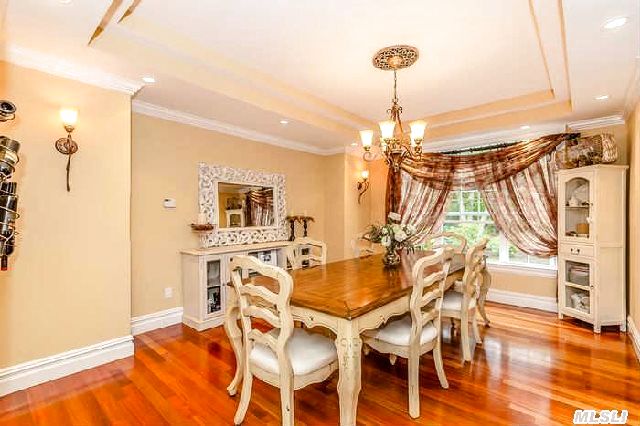 275 Sleepy Hollow Ln