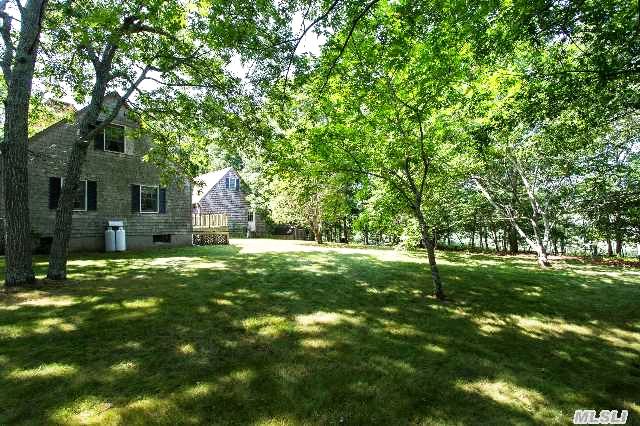 575 Sleepy Hollow Ln