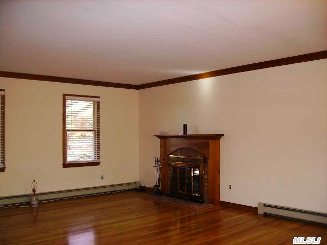 68 N Farm Rd