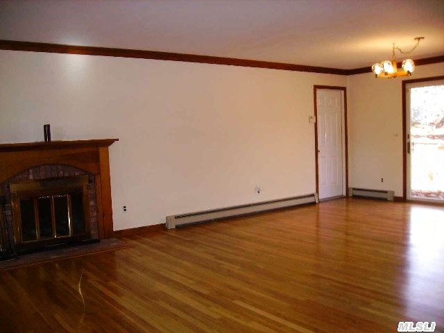 68 N Farm Rd