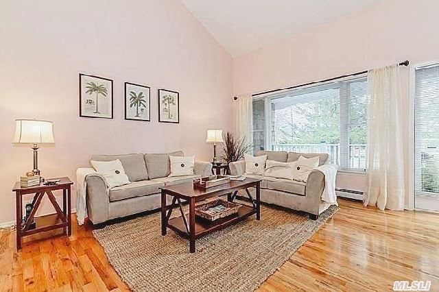 682 Peconic Bay Blvd