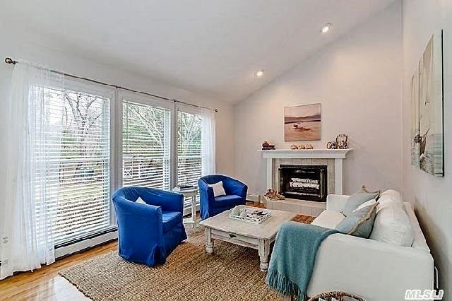 682 Peconic Bay Blvd