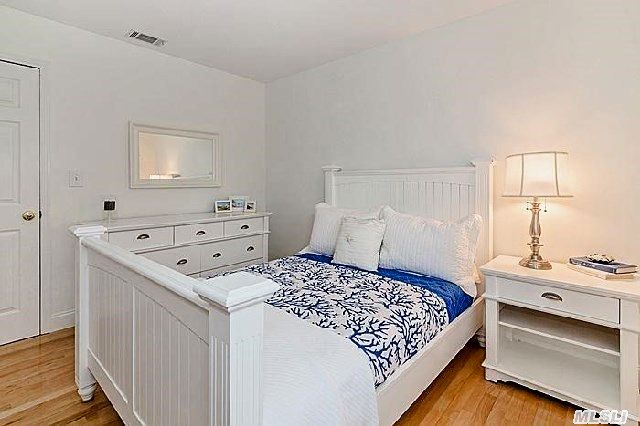 682 Peconic Bay Blvd