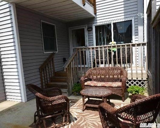 1005 Bluffs Dr