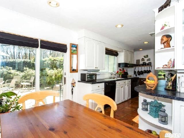 258 Church Ln