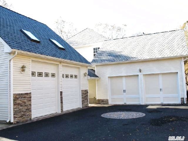 705 Carrington Rd
