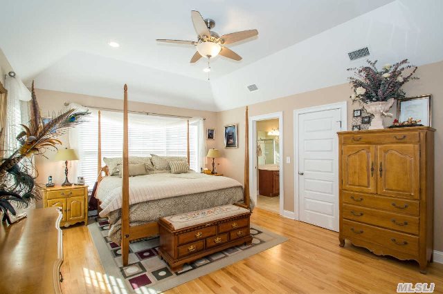 85 West Alfred Ave