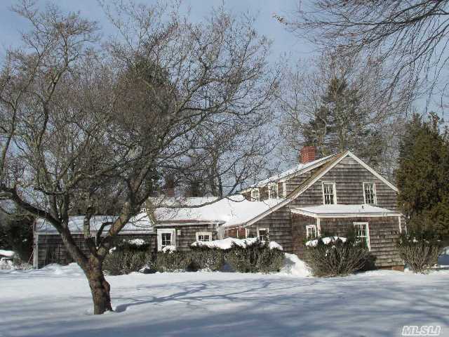 Main Bayview Rd