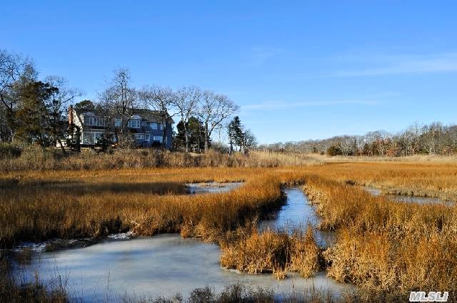 1503 Peconic Bay Blvd