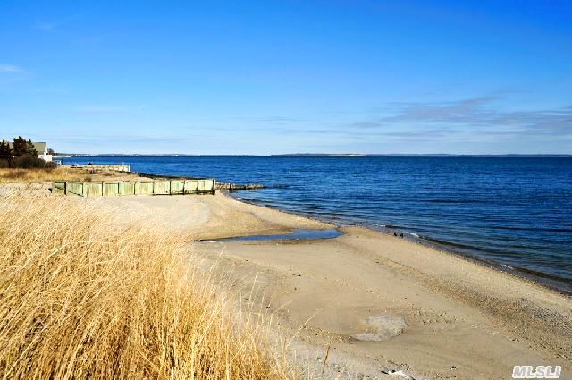 1503 Peconic Bay Blvd