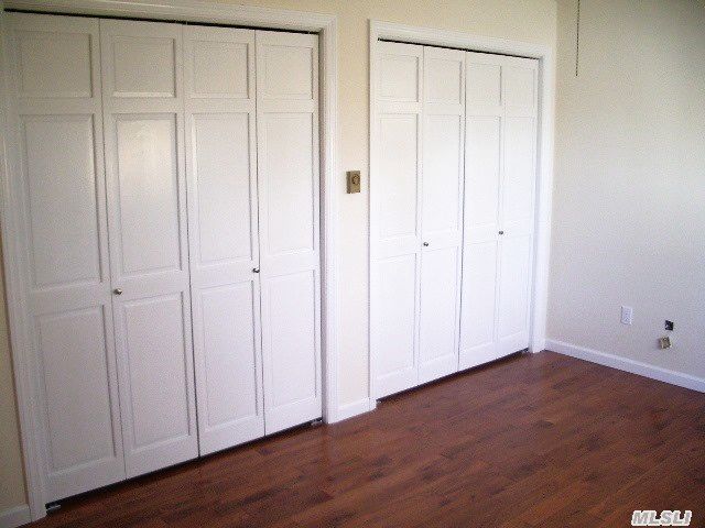 17 Locust St