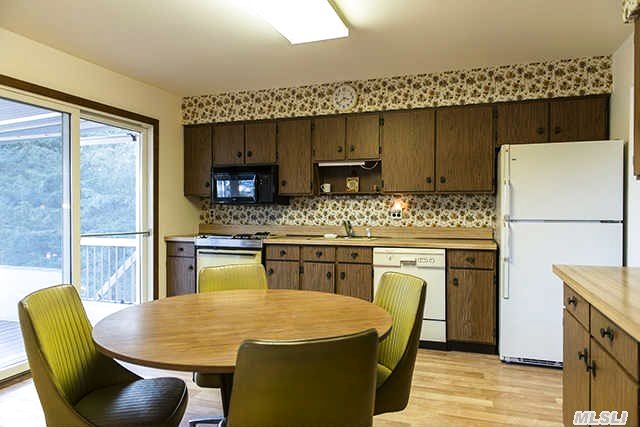 2010 N Bayview Rd Ext