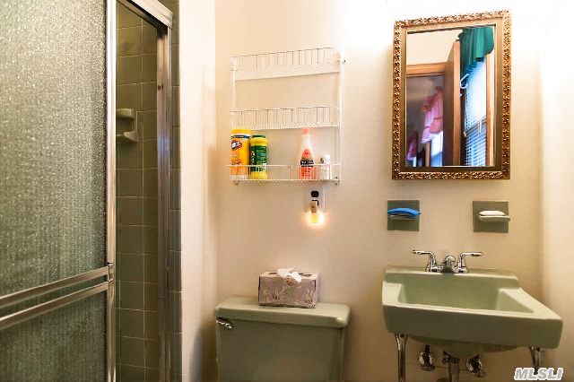 2010 N Bayview Rd Ext