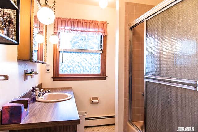 2010 N Bayview Rd Ext