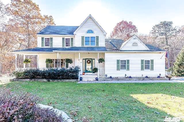 4 Bayberry Rd