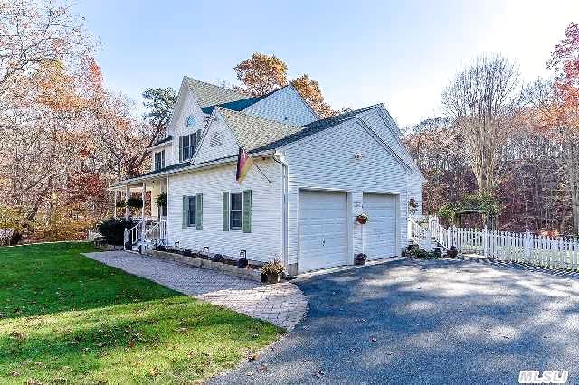 4 Bayberry Rd