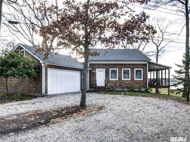 725 Island View Ln