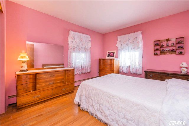 1080 Pine Neck Rd