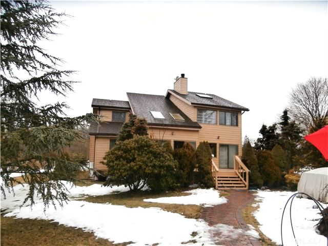 17 Hollow Ct