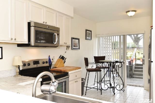213 Fox Hill Dr
