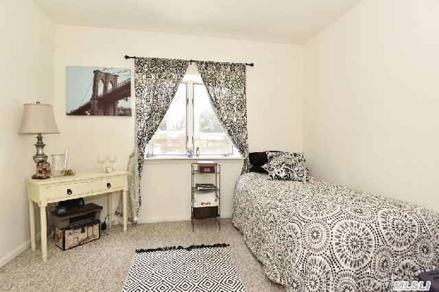 213 Fox Hill Dr