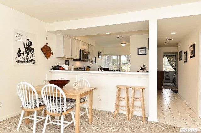 213 Fox Hill Dr
