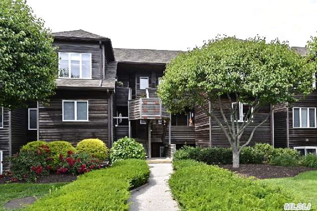 213 Fox Hill Dr