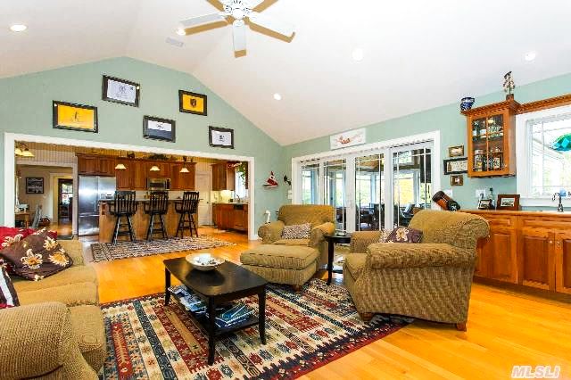 2145 Haywaters Rd