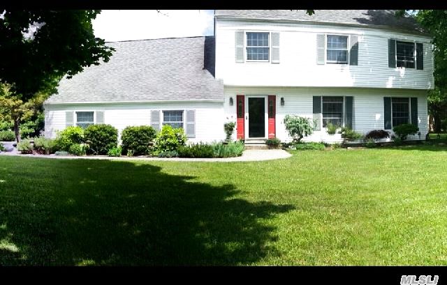 24 Michaels Ln