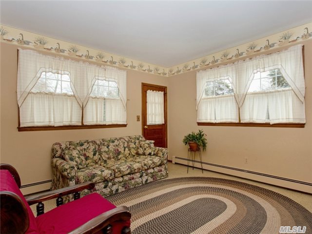 3 Gazon Rd