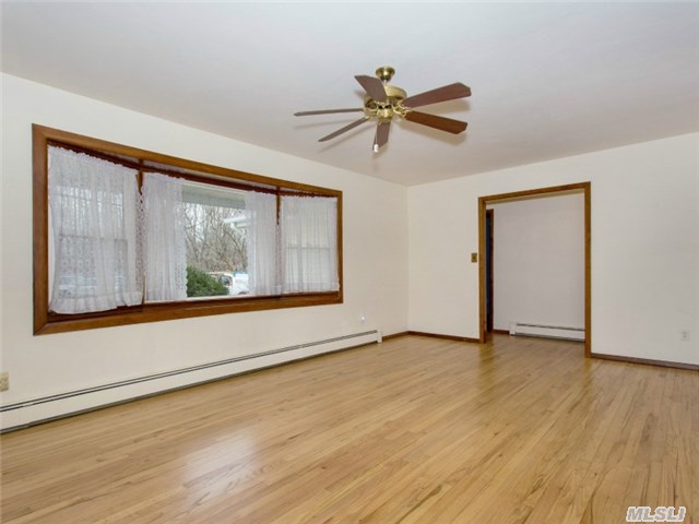 3 Gazon Rd