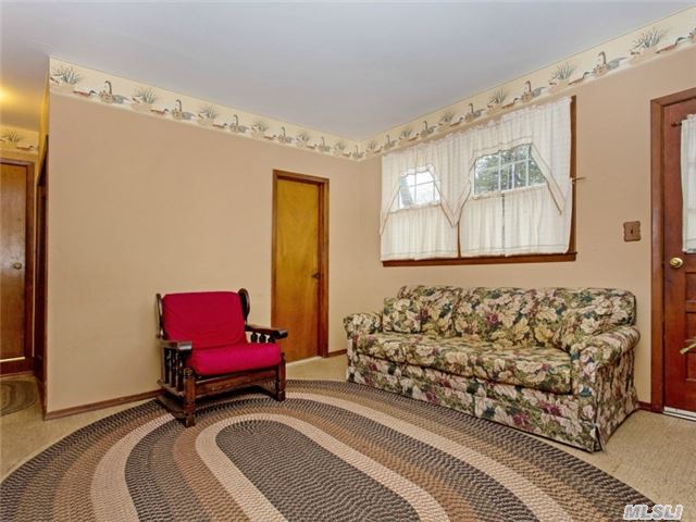 3 Gazon Rd