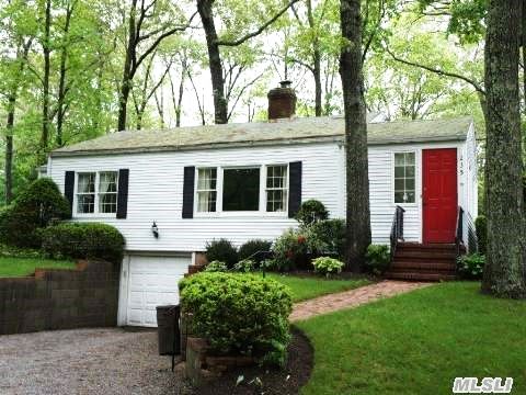 325 Dogwood Ln