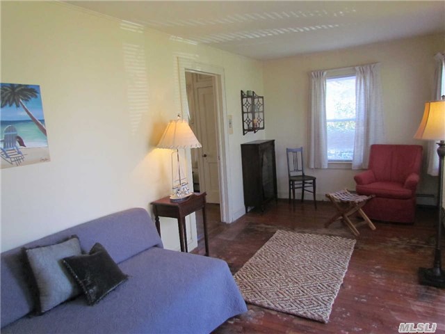 33 Harper Rd