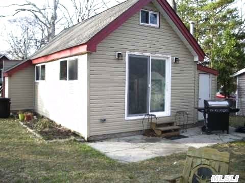 35 Cutlas St