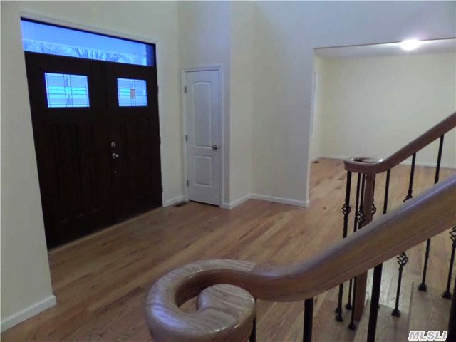 40 Sea Breeze Dr