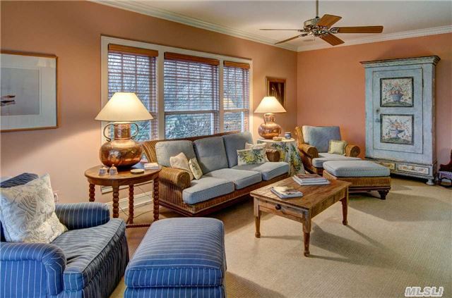 440 Windward Rd