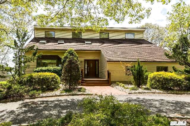 470 Haywaters Dr
