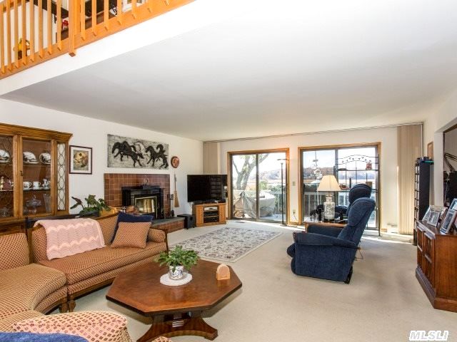 470 Haywaters Dr