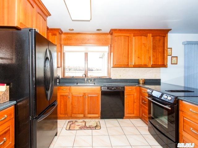 470 Haywaters Dr