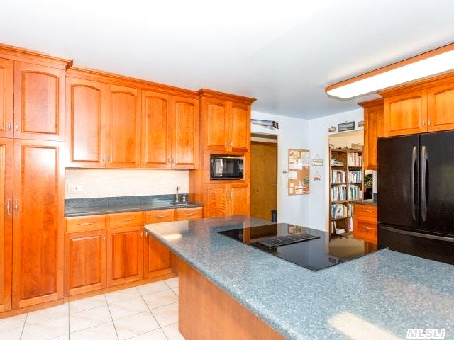 470 Haywaters Dr