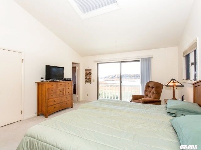 470 Haywaters Dr