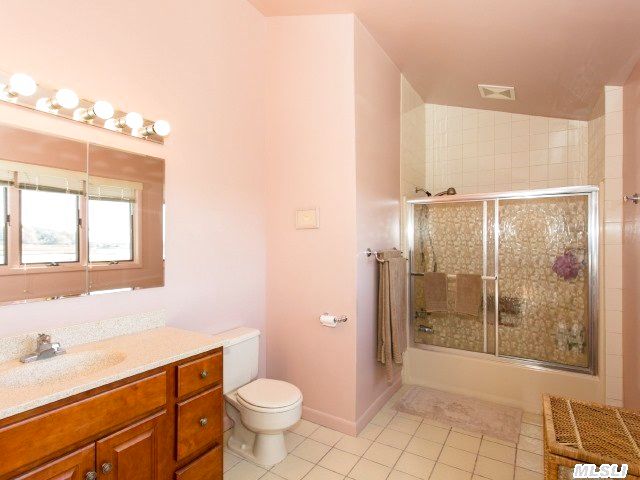470 Haywaters Dr