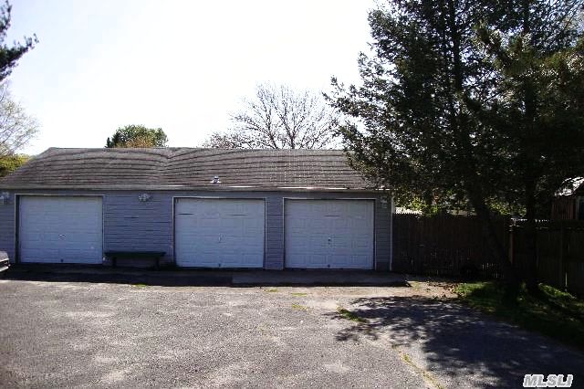 51 Jossica Ln