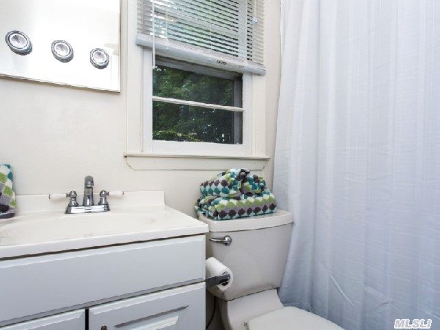 7 Jaspa Rd
