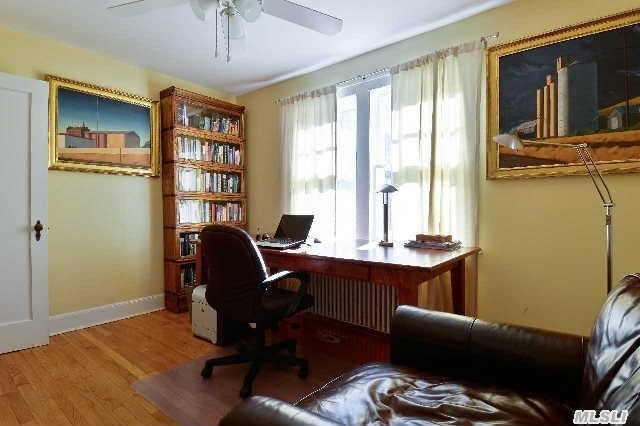 806 Peconic Bay Blvd