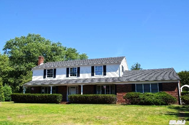 95 Willow Pond Ln
