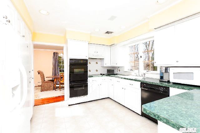 95 Willow Pond Ln