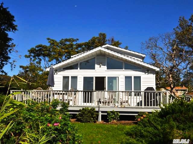 Peconic Bay Blvd